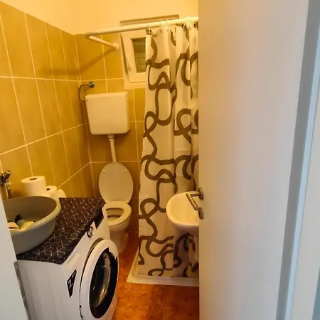 House - Two-bedroom With Terrace And Sea View Lägenhet *