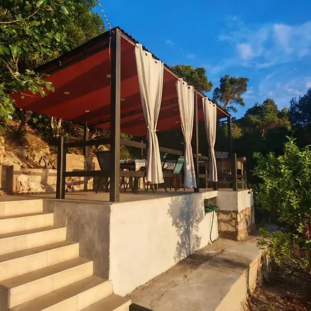 Διαμέρισμα House - Two-bedroom With Terrace And Sea View