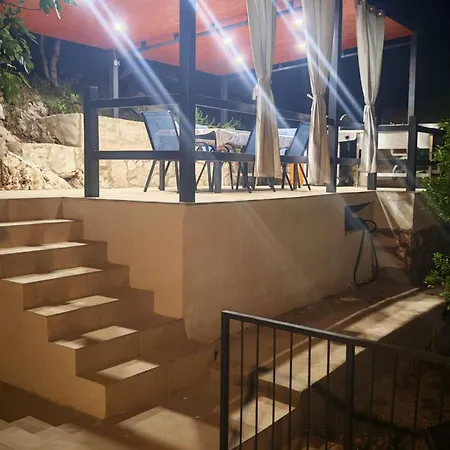 House - Two-bedroom With Terrace And Sea View Διαμέρισμα